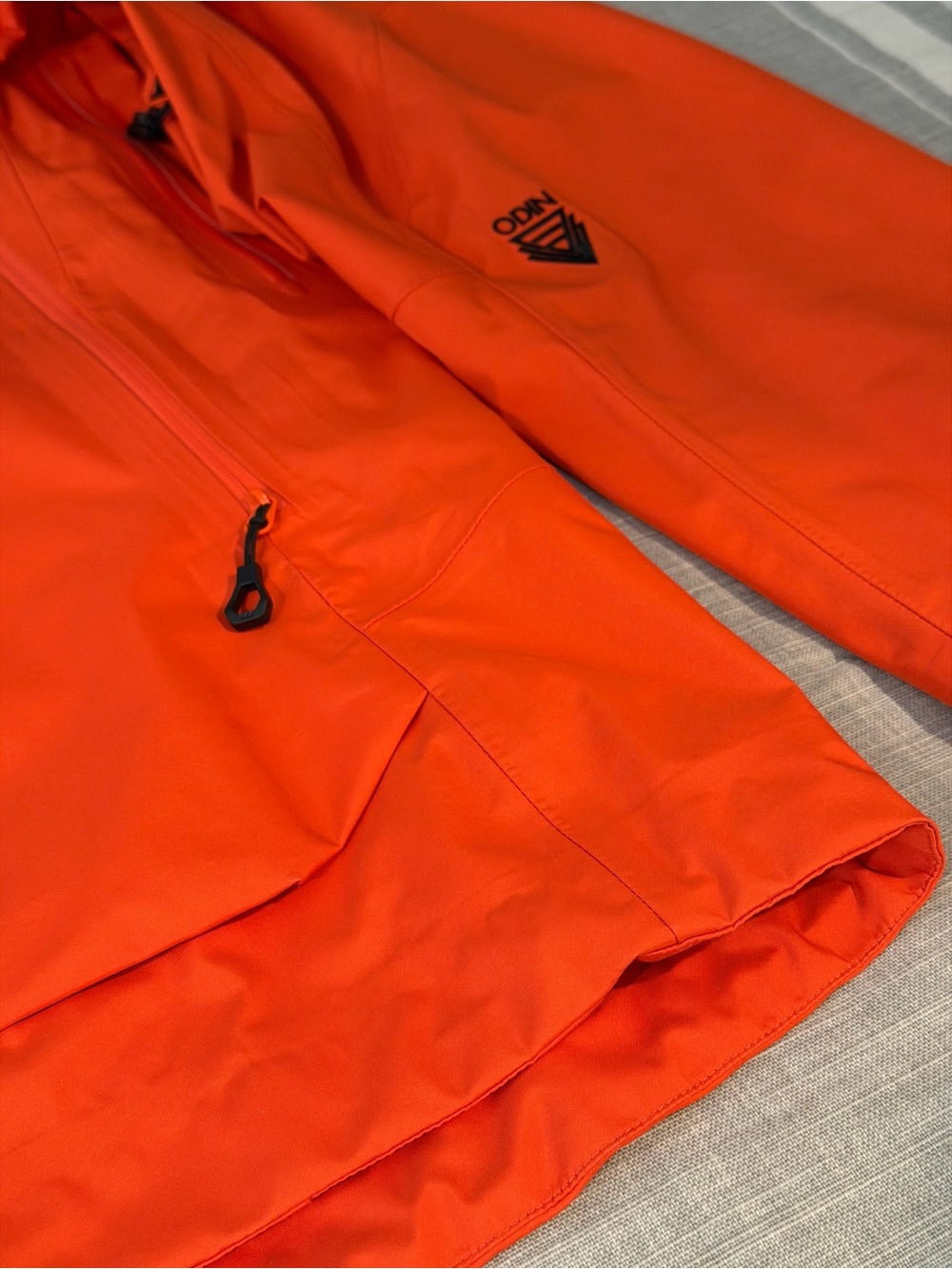 Helly Hansen Men’s Odin 9 Worlds 2.0 Outdoor Shell Jacket - Picture 4 of 8